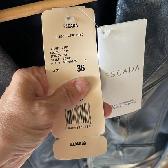 Gorgeous NWT Escada Napa leather jacket Small - Picture 5 of 8